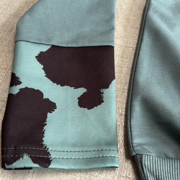 🟢 BUNDLE SALE 2 for $20 - NWOT Girls Sweatshirt - Picture 4 of 12